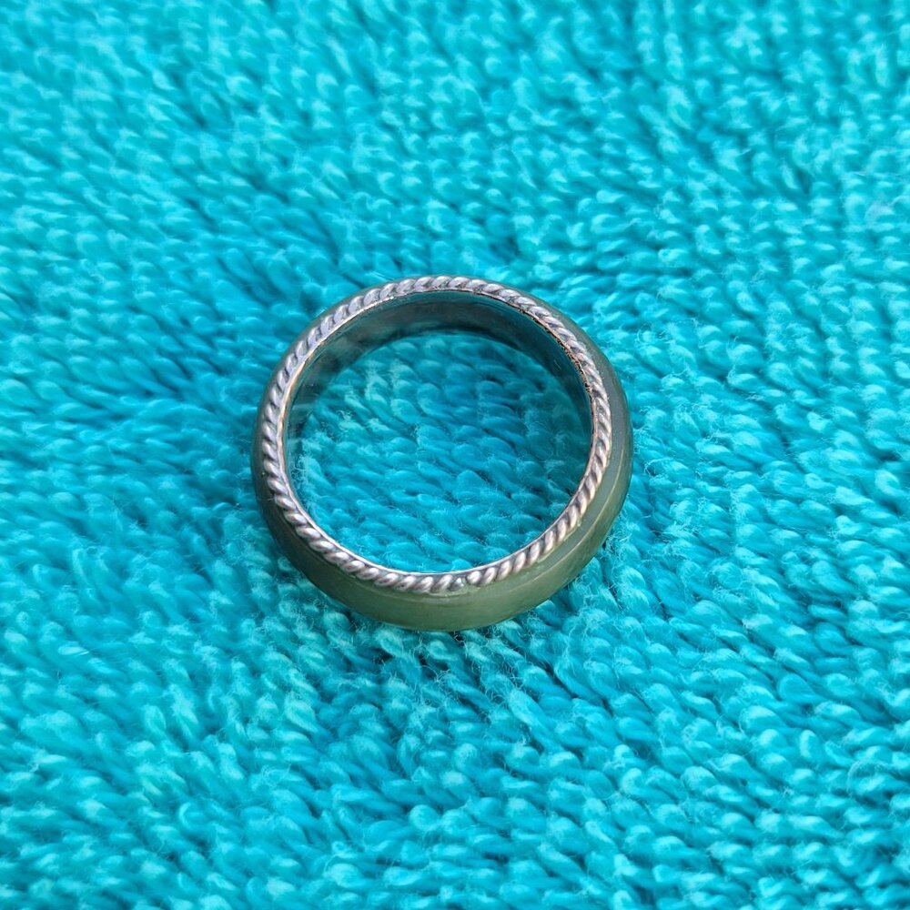 SIZE 7 JADE & STERLING SILVER BAND RING - Picture 4 of 4